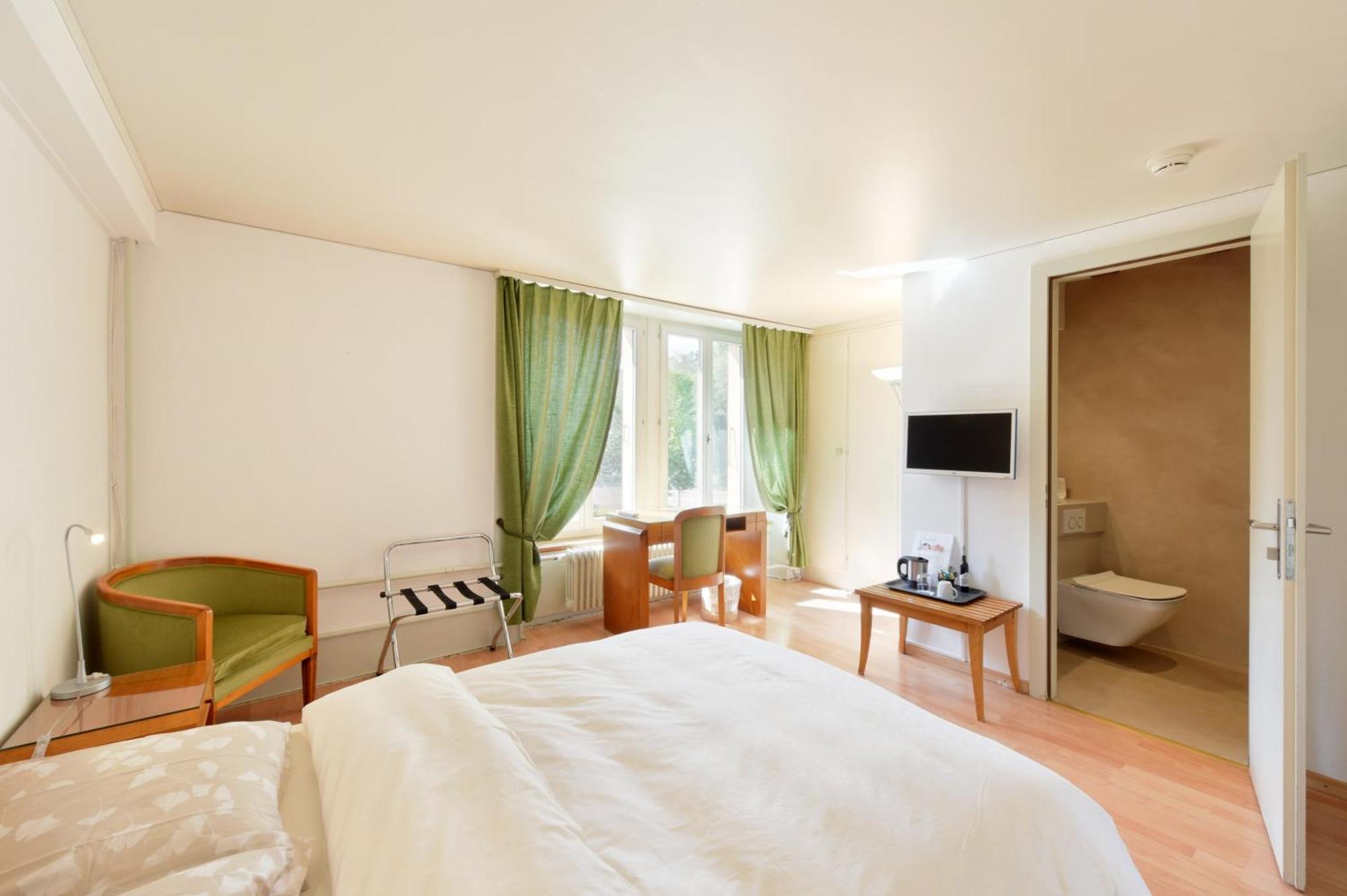 Hotel De L'Aigle Couvet Rom bilde