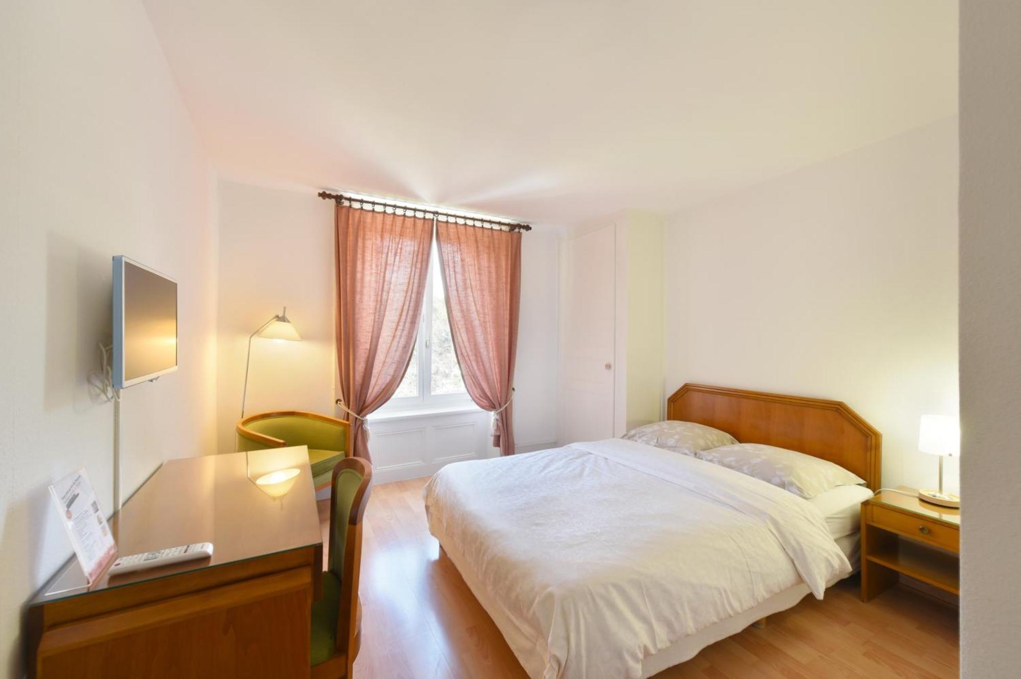 Hotel De L'Aigle Couvet Rom bilde