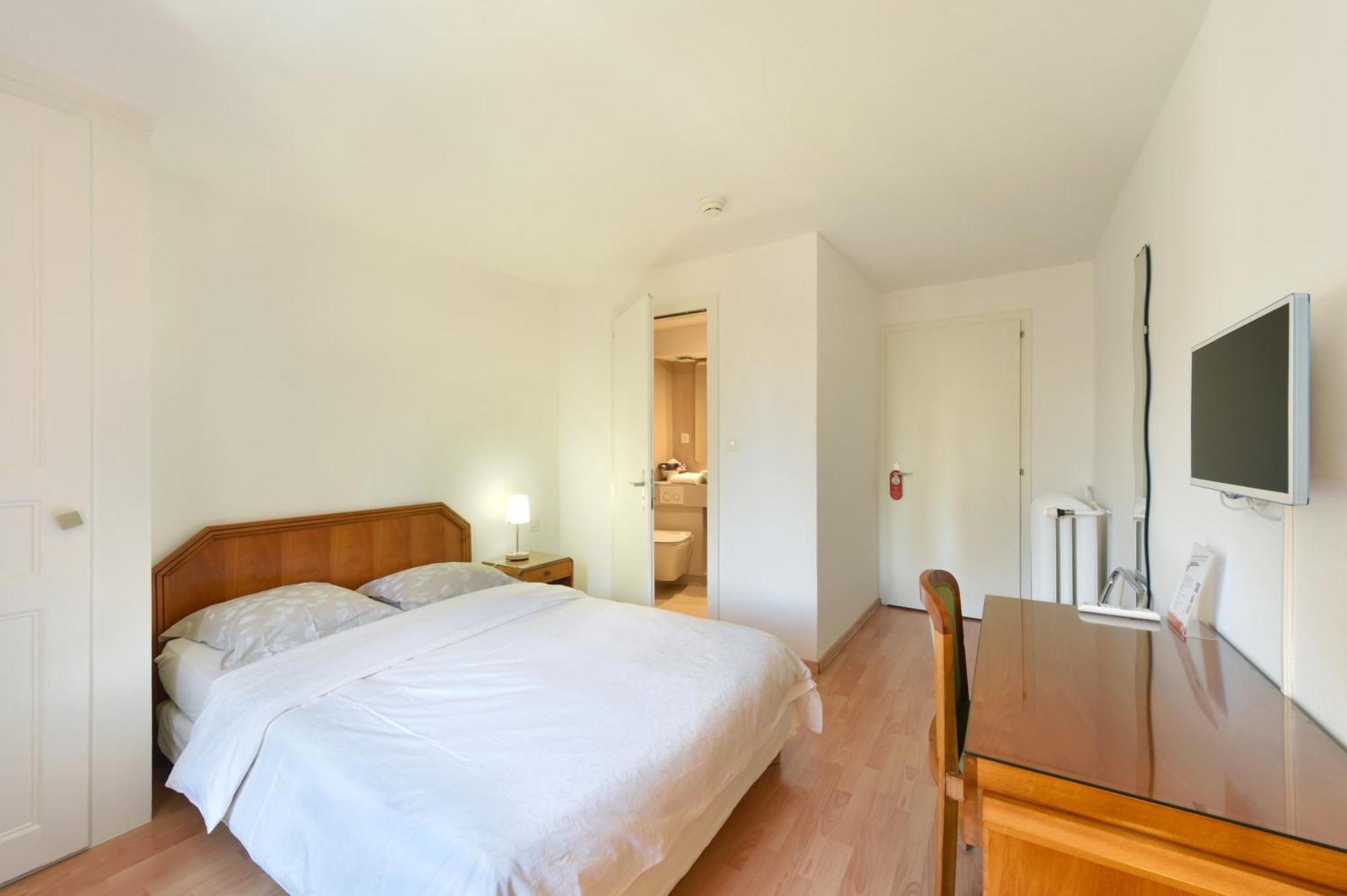 Hotel De L'Aigle Couvet Rom bilde