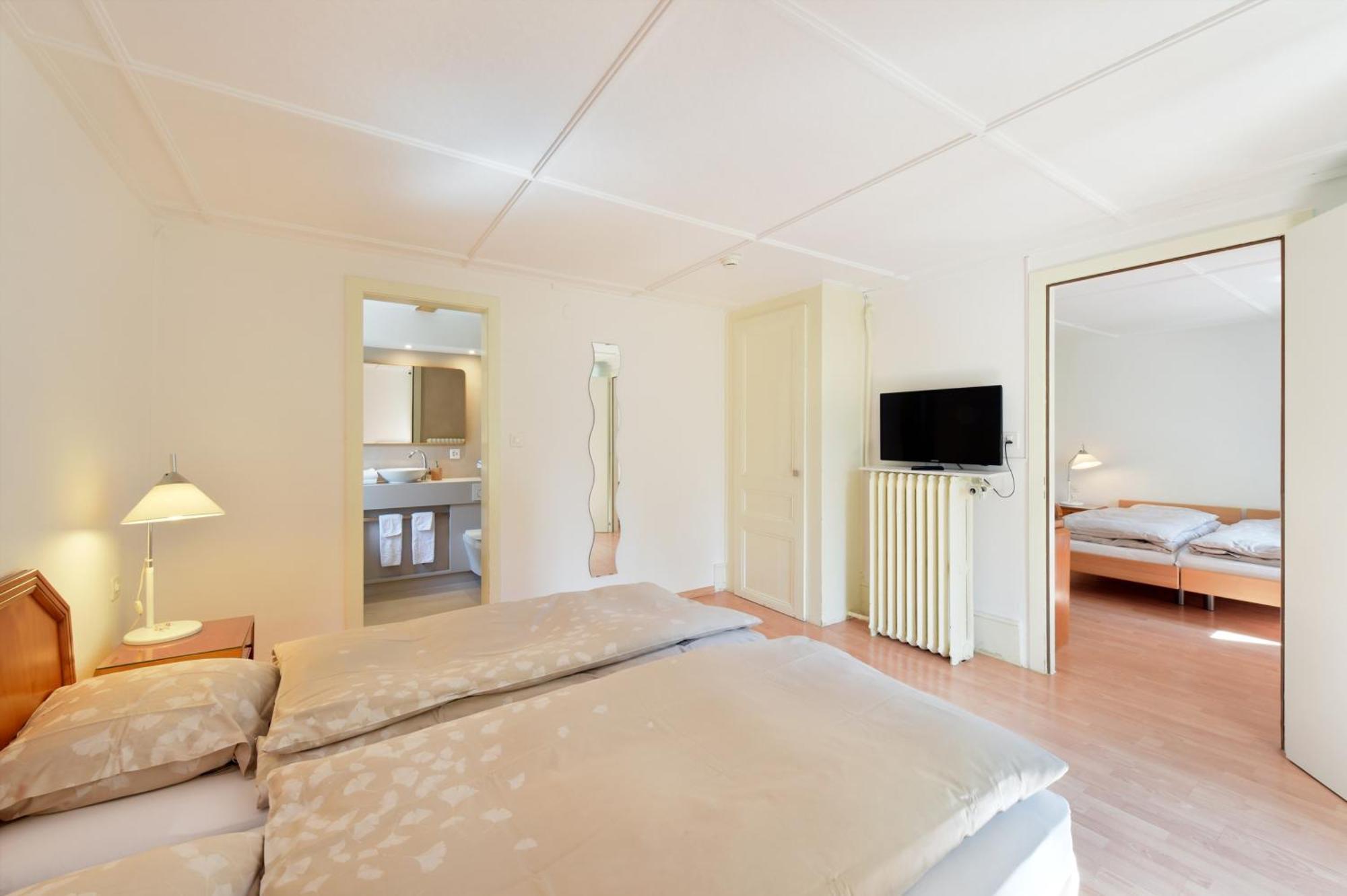 Hotel De L'Aigle Couvet Rom bilde