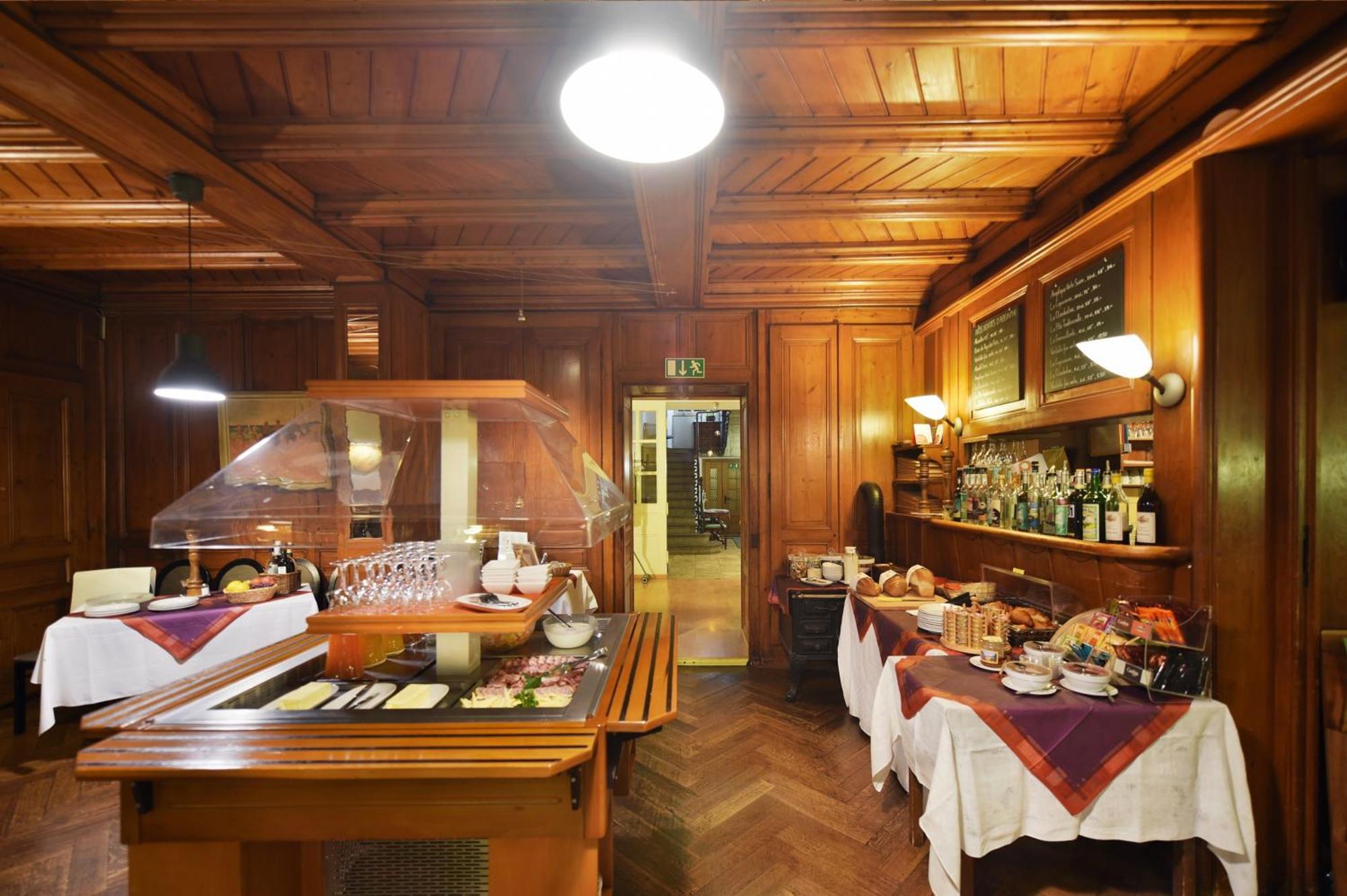Hotel De L'Aigle Couvet Eksteriør bilde