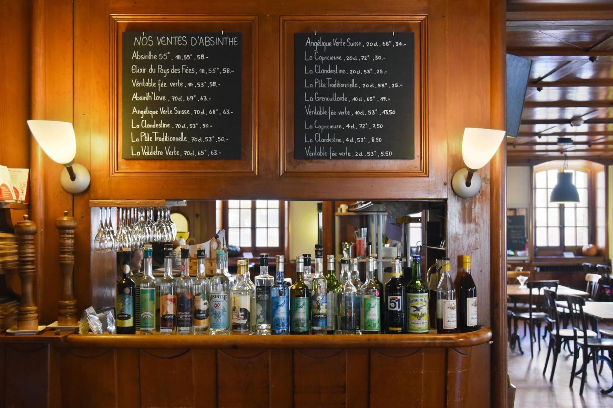 Hotel De L'Aigle Couvet Eksteriør bilde